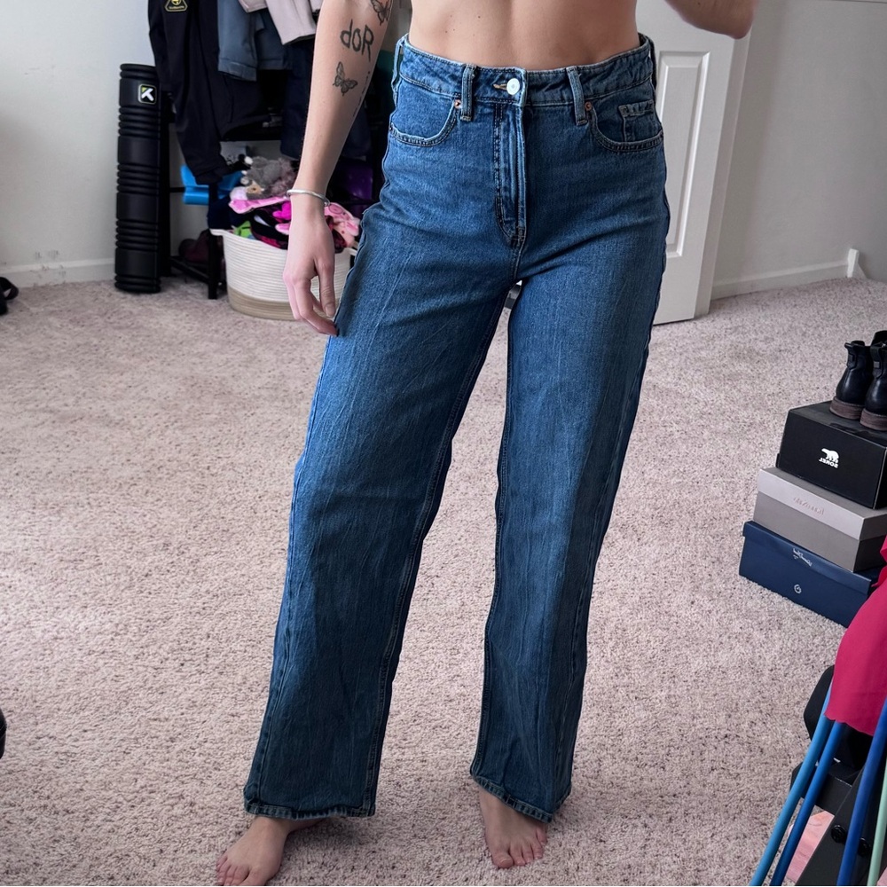 Old Navy Wide Legged Women's Jeans
